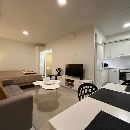 Quiet With Free Parking, Wifi & Good Connections