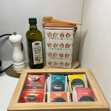 Quiet With Free Parking, Wifi & Good Connections *