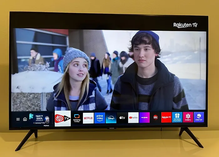 Quiet With Free Parking, Wifi & Good Connections Appartement *